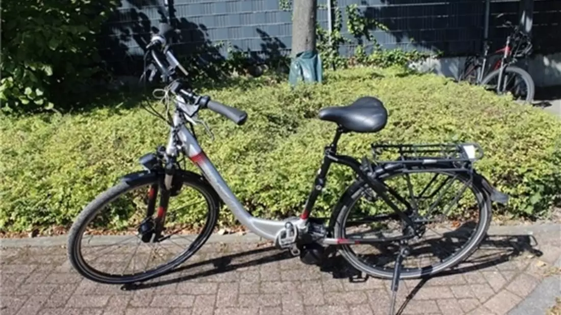 POL-KLE: Kleve - Diebstahl und Unterlassene Hilfeleistung / Unbekannter Mann entwendet Pedelec eines hilflosen Unfallverletzten! - Bild: presseportal.de