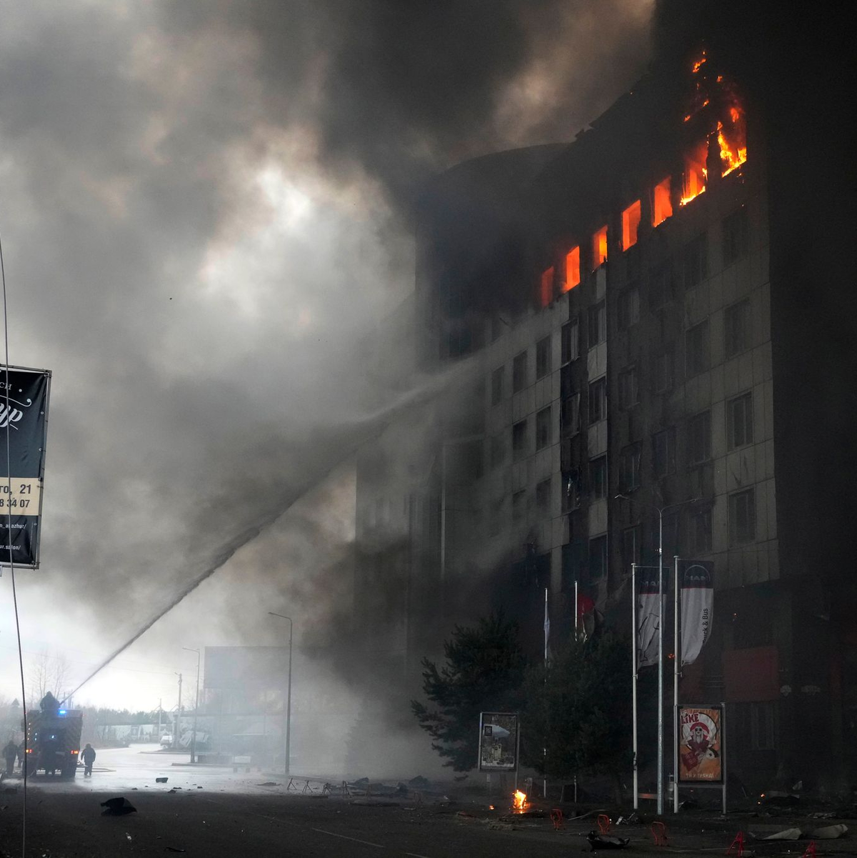 Hintergrund der Sitzung des Nato-Ukraine-Rats waren die jüngsten russischen Angriffe. (Archivbild) - Foto: Efrem Lukatsky/AP/dpa