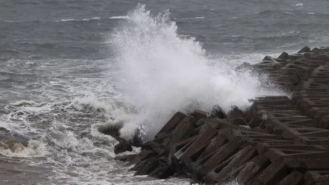 Japan warnt nach Erdbeben vor Tsunamis. (Archivbild) - Bild: Hidetaka Komukai/Kyodo News/AP/dpa
