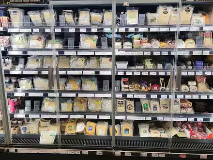 Käseregal im Supermarkt (Archiv) - Foto: über dts Nachrichtenagentur