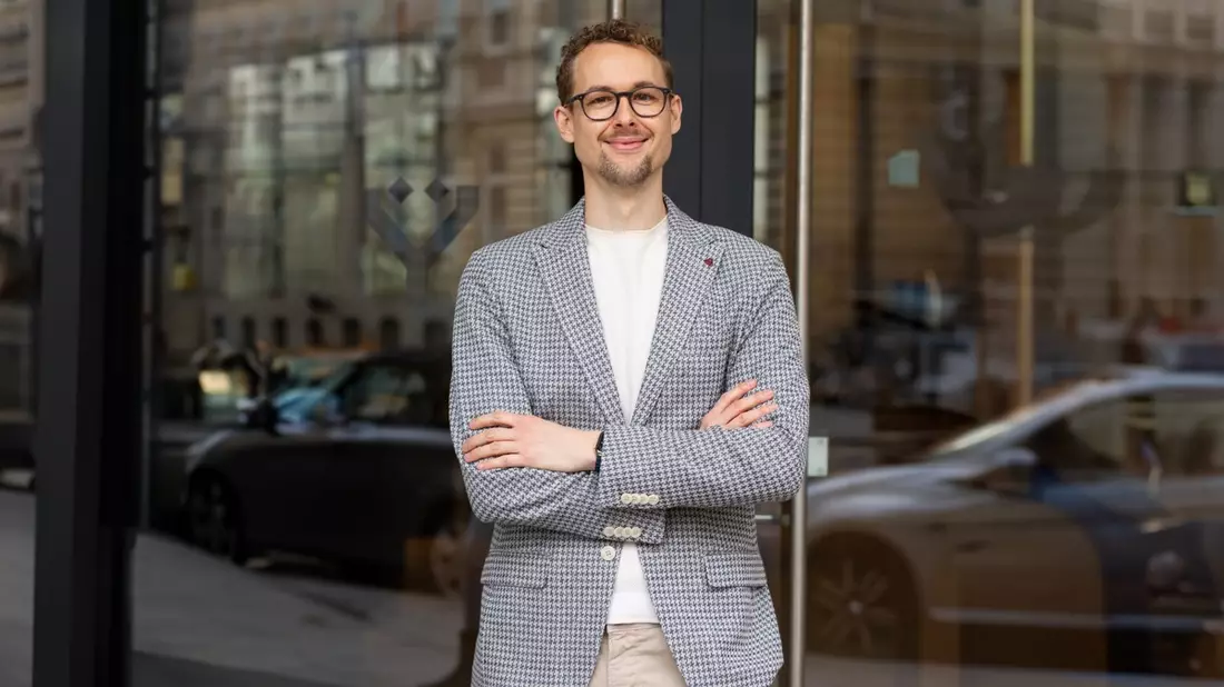 Ephraim Chiozza von der AdWiser GmbH verrät, woran Kunden unseriöse Marketingagenturen erkennen können - Bild: presseportal.de