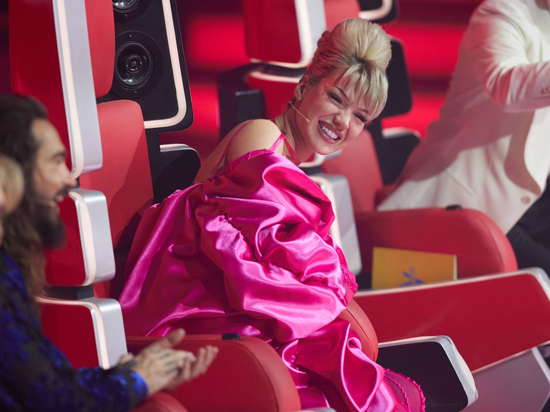 Mit Nummer-eins-Platzierungen kennt sich Rapperin Shirin David aus. (Fotoarchiv)  - Foto: Joerg Carstensen/dpa