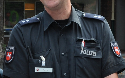 POL-ROW: ++ Kontaktbeamter unterstützt in Scheeßel - Bald wieder zurück! ++ Polizei schnappt Bande von Ladendieben ++ Schon wieder ohne Fahrerlaubnis ++ E-Bike aus Keller gestohlen ++ - Foto: presseportal.de POL-ROW: ++ Kontaktbeamter unterstützt in Scheeßel - Bald wieder zurück! ++ Polizei schnappt Bande von Ladendieben ++ Schon wieder ohne Fahrerlaubnis ++ E-Bike aus Keller gestohlen ++ - Foto: presseportal.de