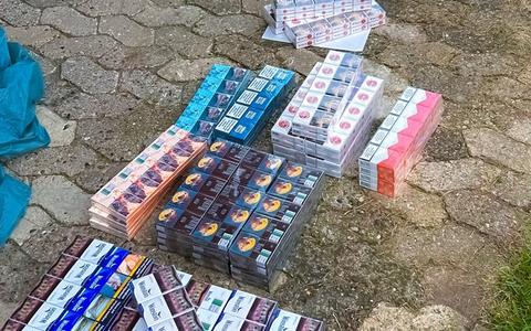 HZA-OL: Zoll: Unversteuerte Zigaretten auf Flohmarkt - Foto: presseportal.de