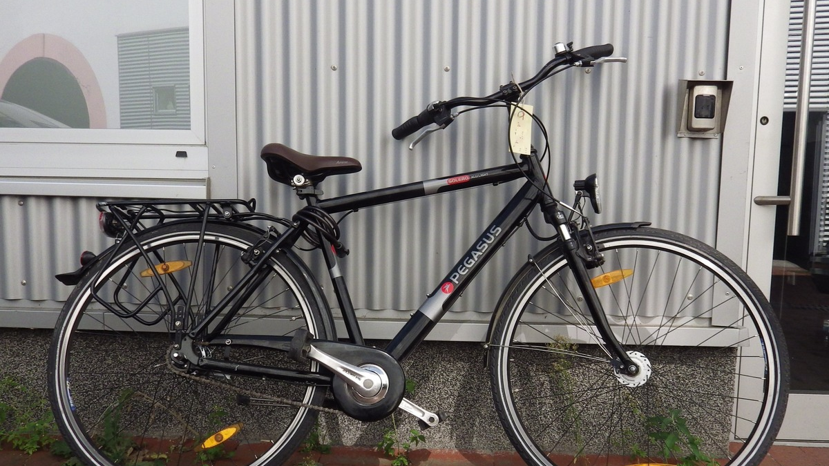 POL-HAM: Eigentümer gesucht - Wem gehören diese Fahrräder? - Foto: presseportal.de