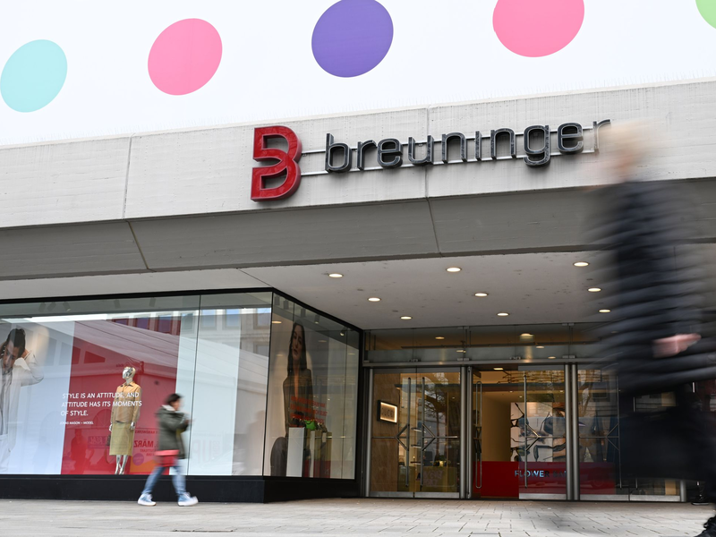 Der Handelsverband setzt auf den Erhalt der Läden. (Archivbild)  - Foto: Bernd Weißbrod/dpa