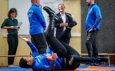 Bundeskanzler Olaf Scholz (SPD) blickt auf eine kurze Kampfsportvergangenheit zurück. - Foto: Kay Nietfeld/dpa Bundeskanzler Olaf Scholz (SPD) blickt auf eine kurze Kampfsportvergangenheit zurück. - Foto: Kay Nietfeld/dpa