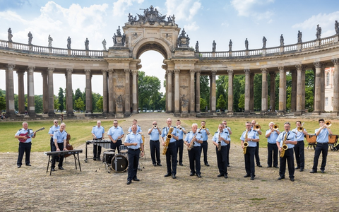 BPOLI MD: Sachsen-Anhalt-Tag in Stendal: Die Bundespolizei präsentiert sich auf der Blaulichtmeile und die Big Band spielt auf der Gastgeberbühne des MDR - Foto: presseportal.de