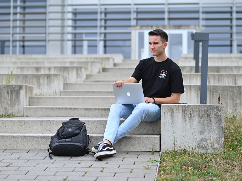 Mitversicherung während Ausbildung, Studium und Freiwilligendienst - Krankenversichert während Auslandssemester - Foto: presseportal.de