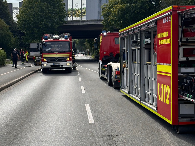 FW-DO: ABC-Einsatz in Dortmund Brackel sorgt für Straßensperrung - Foto: presseportal.de