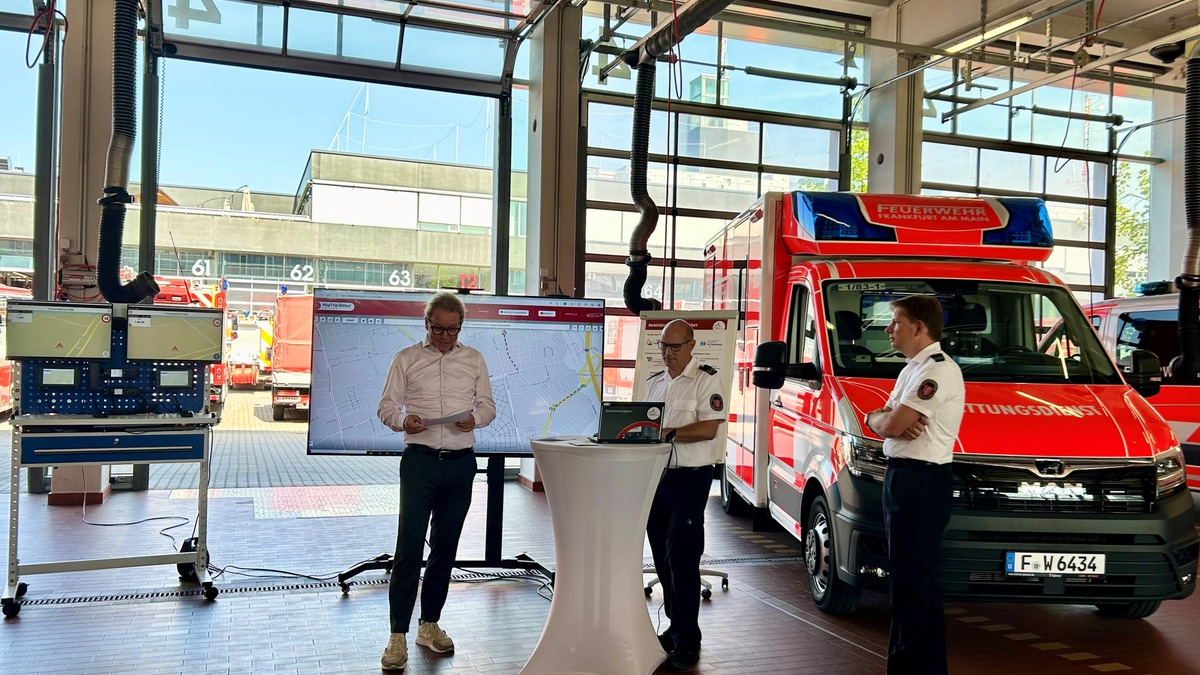 FW-F: Neues Blaulicht-Navi - noch schneller am Einsatzort - Foto: presseportal.de