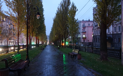 Viele Einwohner der Hauptstadt Kiew haben derzeit nur etwa zwölf Stunden am Tag Strom. (Archivbild) - Foto: Friedemann Kohler/dpa