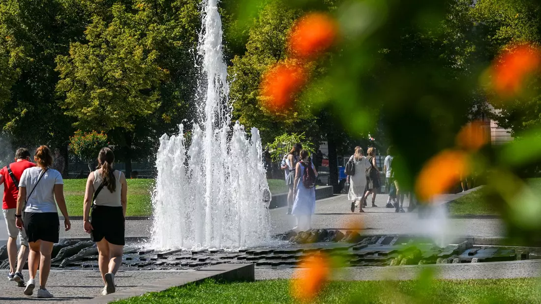 In Berlin und Brandenburg wurden vielerorts sehr hohe Temperaturen gemessen. - Bild: Jens Kalaene/dpa