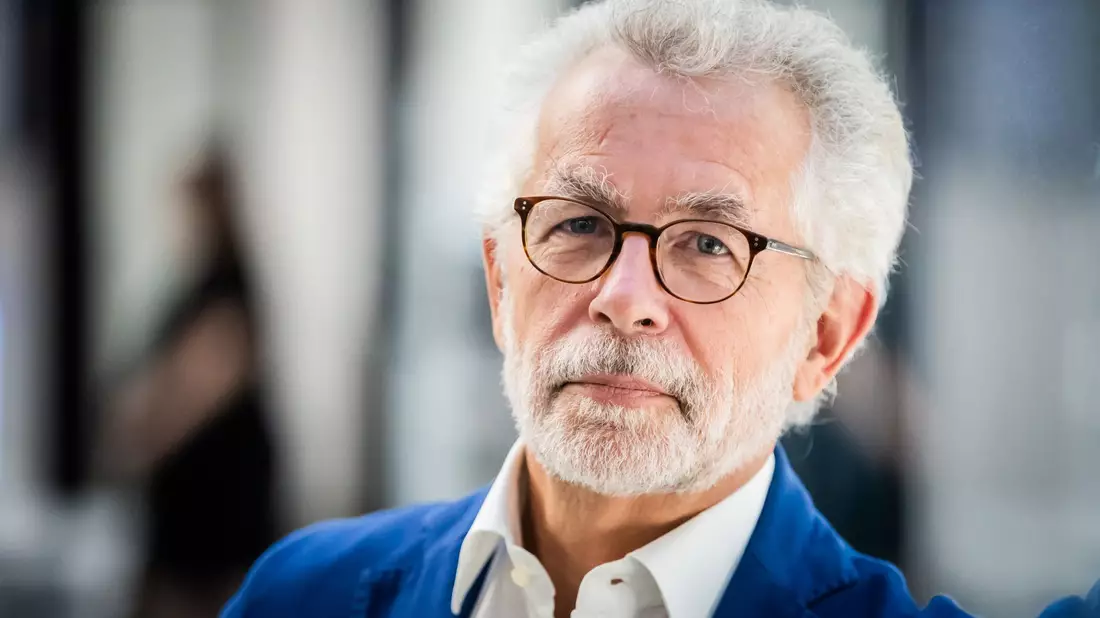 Der Dresdner Politologe Hans Vorländer erwartet, dass die CDU in Sachsen von der Migrationsdebatte nach dem Anschlag von Solingen profitieren könnte. - Bild: Christoph Soeder/dpa