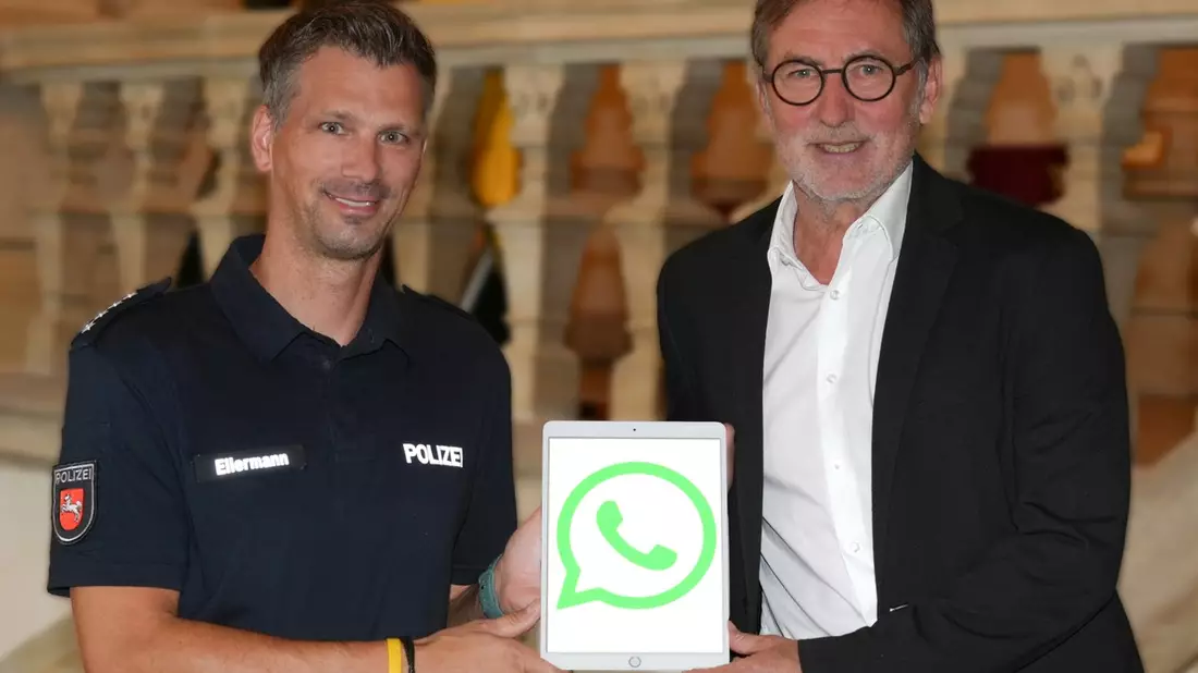 POL-OS: Erste Polizeibehörde in Deutschland verlässt X - WhatsApp-Channel gehen an den Start - Bild: presseportal.de