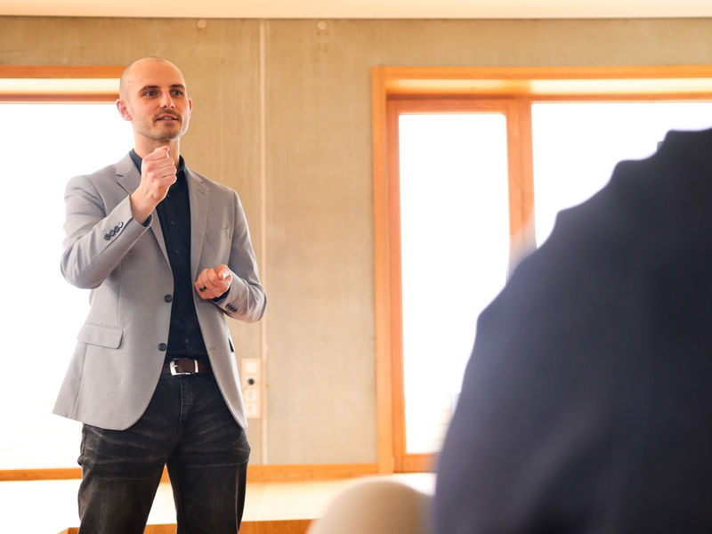 Stellenbörse Instagram: Michael Bendl von der BM Digital GmbH verrät, welche Probleme verhindern, dass Handwerker über Social Media Bewerber finden - Foto: presseportal.de