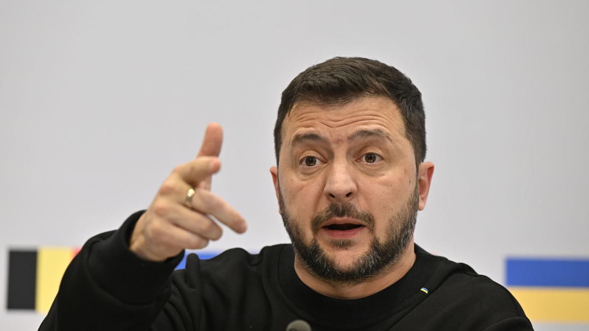 Nach einem Luftschlag gegen Charkiw mit Toten und vielen Verletzten fordert der ukrainische Präsident Wolodymyr Selenskyj vom Westen erneut die Stärkung der Flugabwehr. (Archivbild) - Foto: Eric Lalmand/Belga/dpa