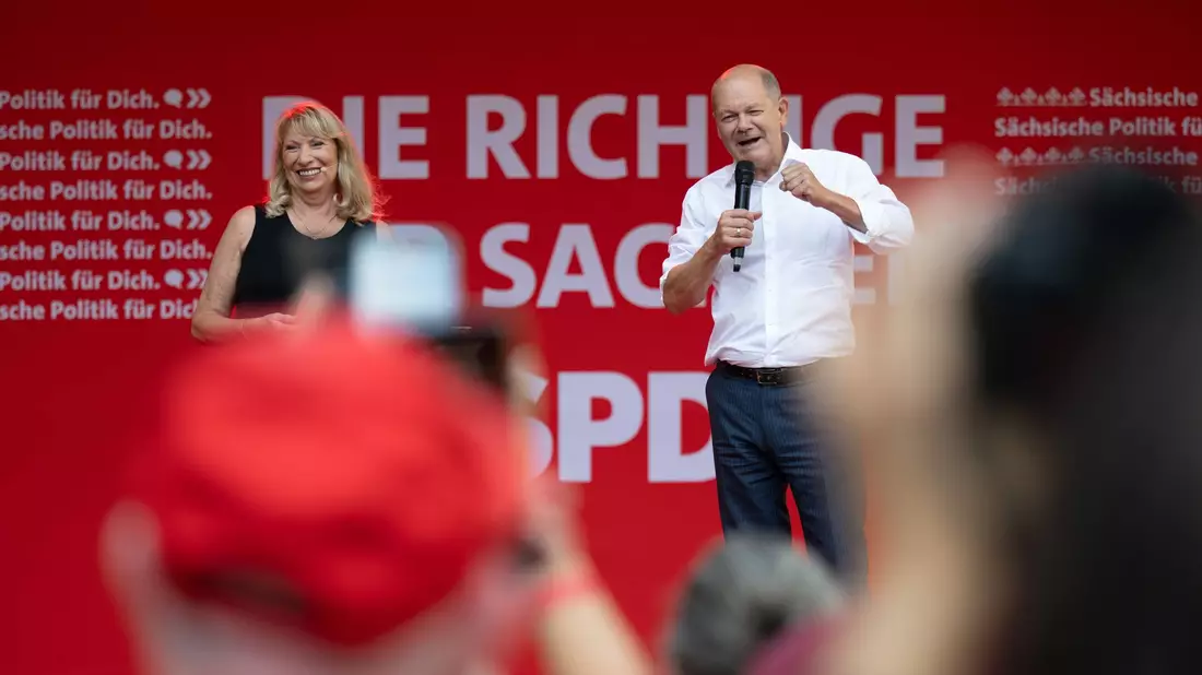Kanzler Olaf Scholz und seine SPD müssen in Sachsen um den Einzug in den Landtag bangen - Bild: Hendrik Schmidt/dpa
