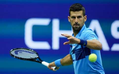 Jannik Sinner darf über den Finaleinzug jubeln. - Foto: Julia Nikhinson/AP/dpa