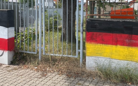 LPI-EF: Mehrere Stromkästen besprüht - Foto: presseportal.de