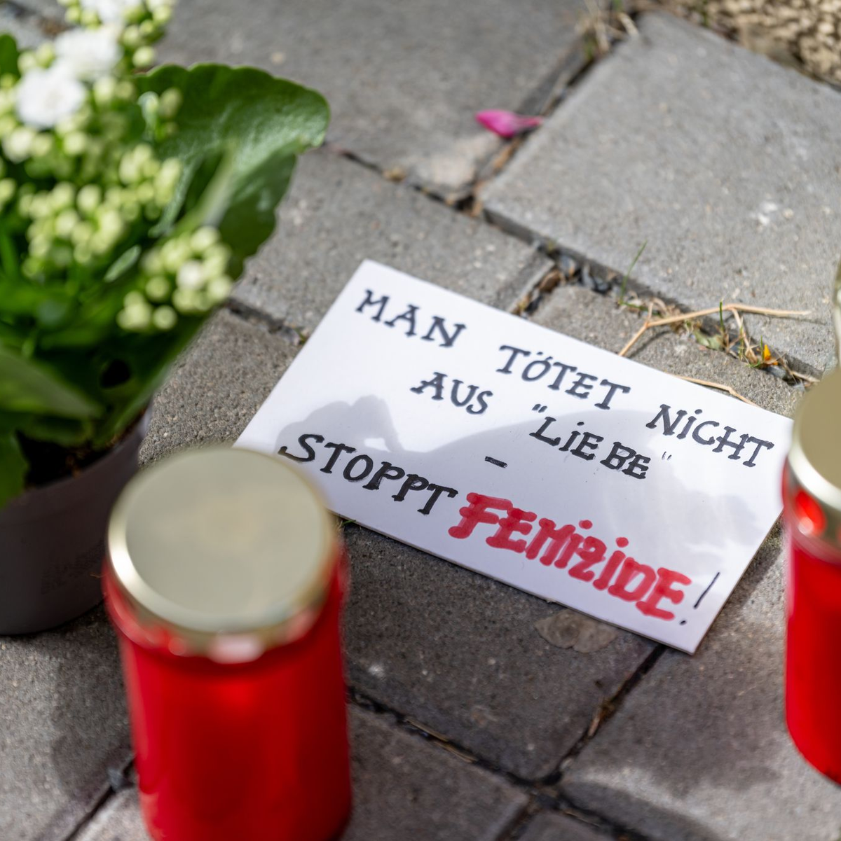Femizid bedeutet, dass Frauen aufgrund ihres Geschlechts getötet werden – also weil sie Frauen sind. - Foto: Fabian Sommer/dpa
