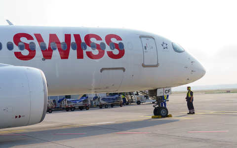 Personalengpass zwingt Swiss zu Flugstreichungen. (Archivbild) - Foto: Andreas Arnold/dpa