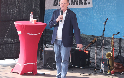 Die rot-rot-grüne Minderheitsregierung von Bodo Ramelow (Linke) dürfte Umfragen zufolge keine Mehrheit erreichen. - Foto: Bodo Schackow/dpa Die rot-rot-grüne Minderheitsregierung von Bodo Ramelow (Linke) dürfte Umfragen zufolge keine Mehrheit erreichen. - Foto: Bodo Schackow/dpa