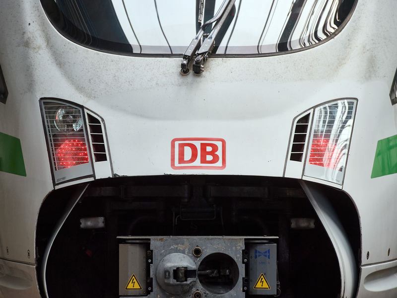 Einige ICE-Züge zwischen Köln und Brüssel sind am Abend ausgefallen. (Symbolbild) - Foto: Bernd Thissen/dpa