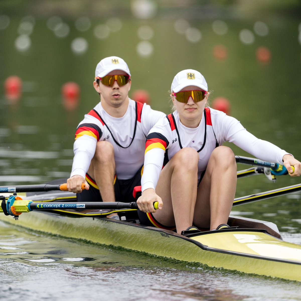 Die Ruderer Jan Helmich und Hermine Krumbein haben bei den Paralympics in Paris die Bronzemedaille gewonnen. - Foto: Philipp Schmidli/KEYSTONE/dpa