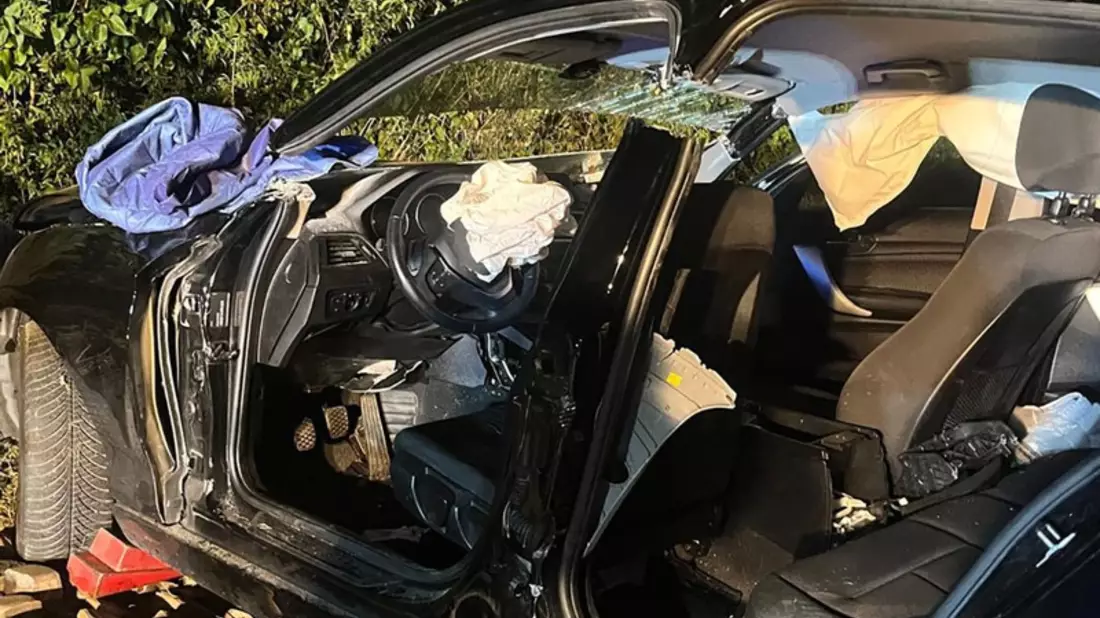 FF Goch: Autofahrerin nach Verkehrsunfall lebensgefährlich verletzt - Bild: presseportal.de