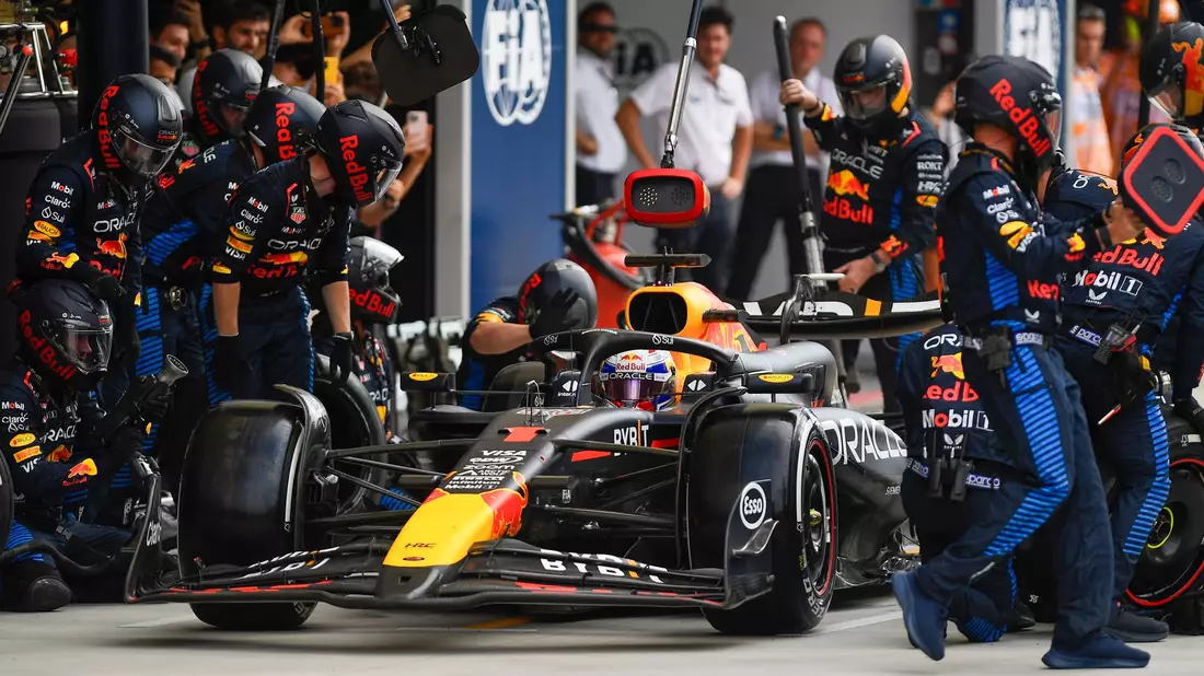 Max Verstappen erlebt in Monza den nächsten Rückschlag. - Bild: {byline}/Pool Reuters/AP/dpa