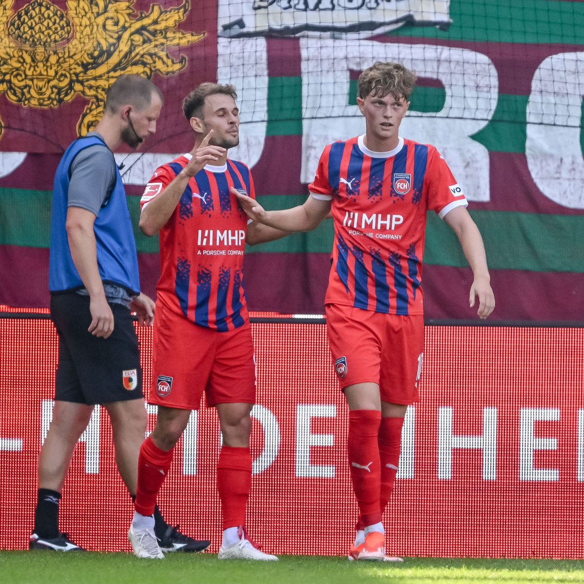 Die vierte Pleite für Wagner nacheinander - beim bisher punktlosen 1. FC Heidenheim. - Foto: Harry Langer/dpa