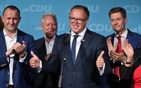 Mario Voigt sieht den Reigerungsauftrag bei der CDU. - Foto: Martin Schutt/dpa