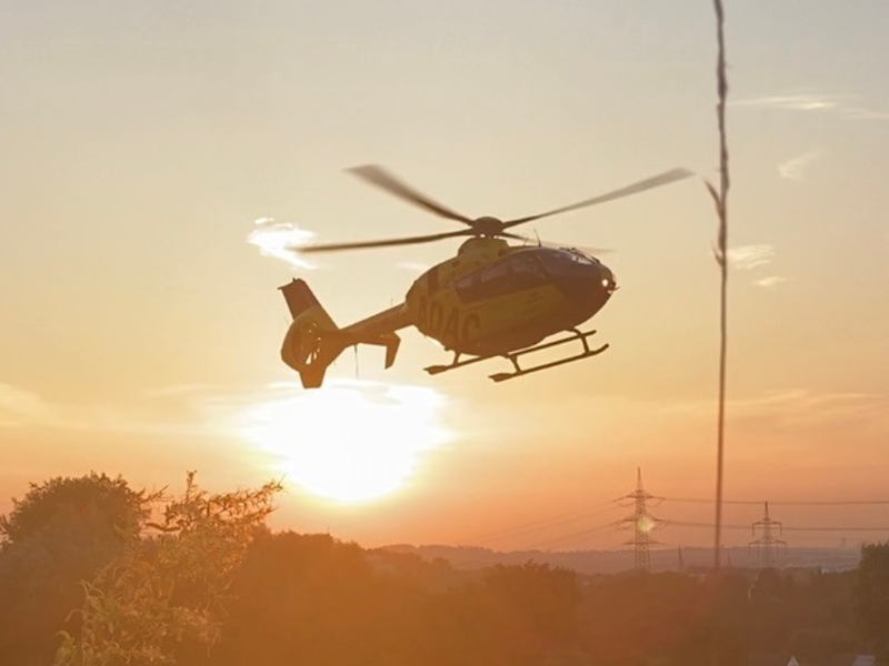 FW-EN: Rettungshubschrauber fliegt Kind nach Sturz in eine Kinderklinik - Foto: presseportal.de