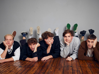 Bruno Alexander Oskar Belton Emil Belton Max Mattis Leonard Fuchs INTIMATE. - Foto: Joyn/Kleine Brüder, presseportal.de