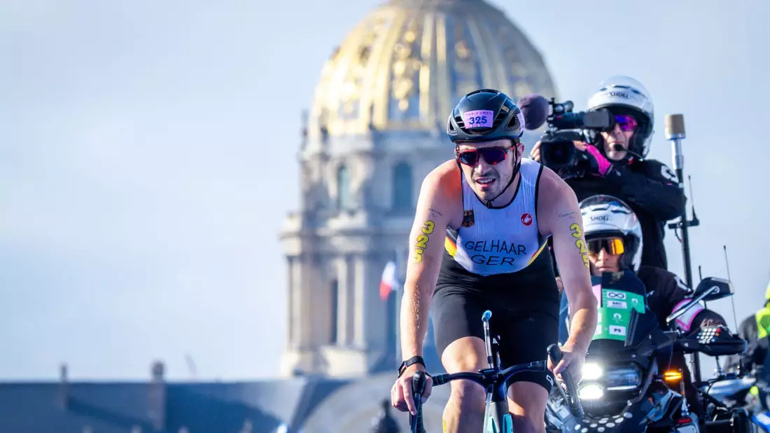Max Gelhaar holt Silber im Triathlon. - Bild: Jens Büttner/dpa
