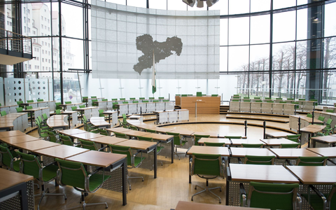 Wahlleiter korrigiert Ergebnis der Landtagswahl in Sachsen - Foto: Sebastian Kahnert/dpa-Zentralbild/dpa