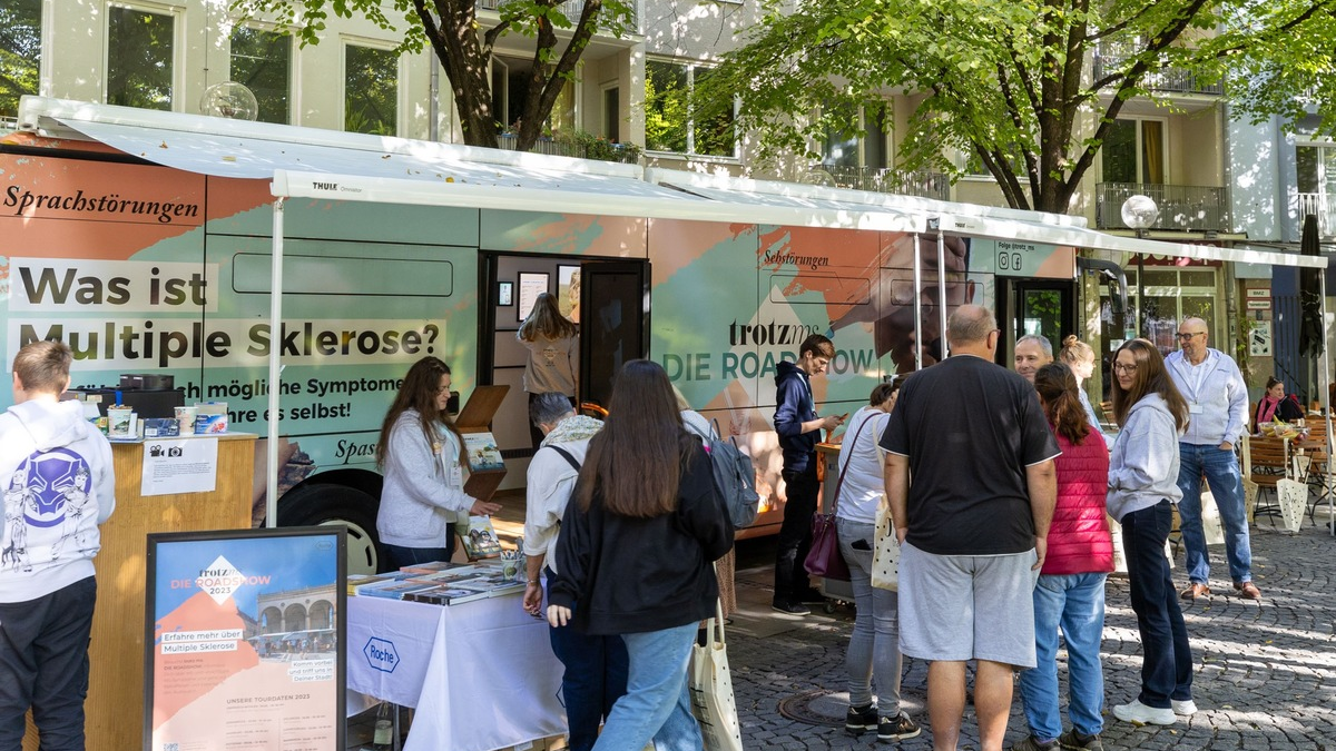 8 Jahre trotz ms: Jubiläums-ROADSHOW in München mit Sportmoderatorin Anna Kraft - Foto: presseportal.de