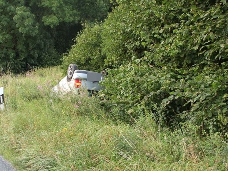 POL-COE: Billerbeck, Coesfelder Straße/ Auto überschlägt sich - Foto: presseportal.de