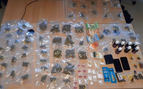 BPOL NRW: Bundespolizei stoppt vermutlichen Drogendealer mit diversen Betäubungsmitteln und hoher Bargeldsumme - Foto: presseportal.de