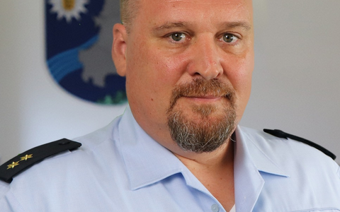 POL-Pforzheim: (PF) Pforzheim - Neuer Revierleiter fĂŒr das Polizeirevier Pforzheim-Nord ernannt - Foto: presseportal.de POL-Pforzheim: (PF) Pforzheim - Neuer Revierleiter fĂŒr das Polizeirevier Pforzheim-Nord ernannt - Foto: presseportal.de