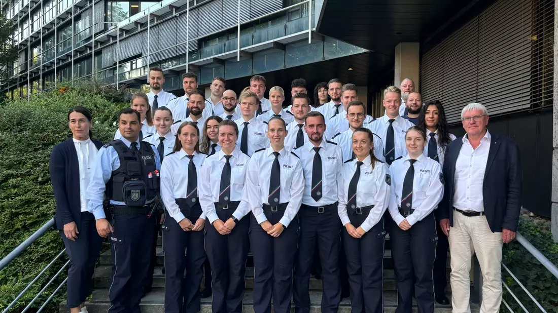 POL-SU: 31 neue Polizistinnen und Polizisten verstärken die Polizei im Rhein-Sieg-Kreis - Bild: presseportal.de