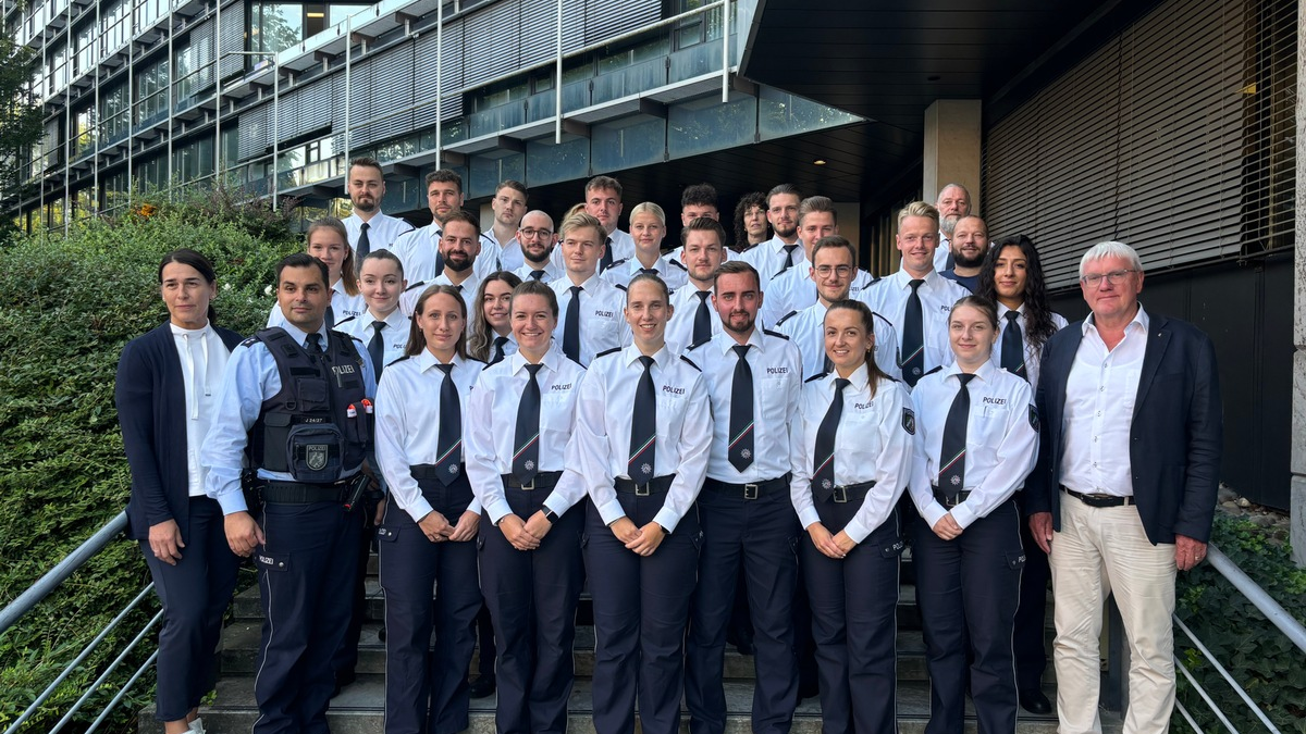 POL-SU: 31 neue Polizistinnen und Polizisten verstärken die Polizei im Rhein-Sieg-Kreis - Foto: presseportal.de