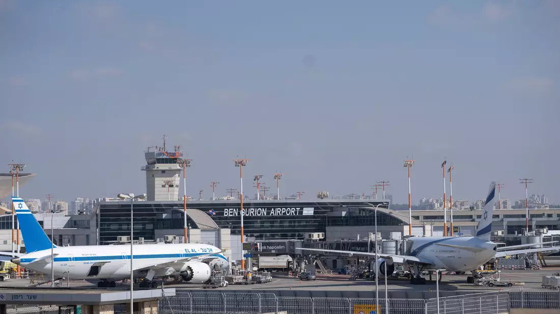 Der israelische Flughafen Ben Gurion (Archivbild) - Bild: Ohad Zwigenberg/AP