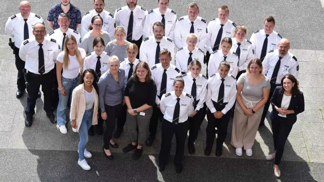 POL-KR: Neue Kolleginnen und Kollegen für die Polizei - Bild: presseportal.de