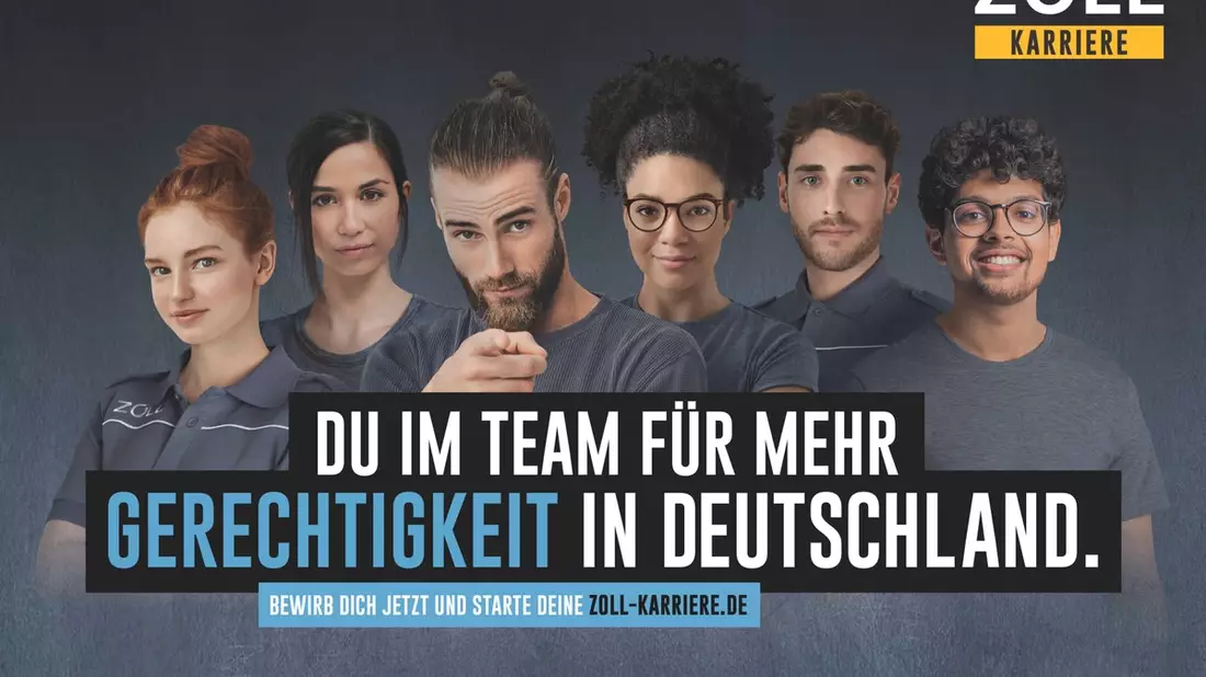 HZA-DD: Neue Anwärterinnen und Anwärter beim Hauptzollamt Dresden vereidigt / Jetzt Karriere beim Zoll starten! - Bild: presseportal.de