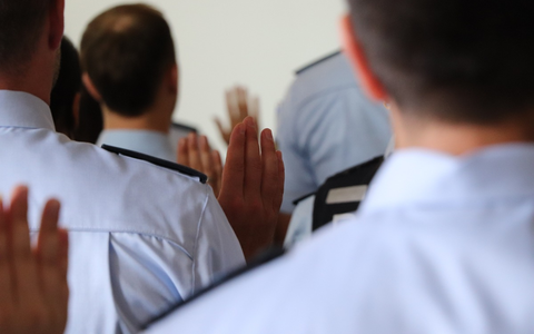 POL-Pforzheim: (PF) Pforzheim - Neue Polizistinnen und Polizisten fĂŒr das PolizeiprĂ€sidium Pforzheim - Foto: presseportal.de POL-Pforzheim: (PF) Pforzheim - Neue Polizistinnen und Polizisten fĂŒr das PolizeiprĂ€sidium Pforzheim - Foto: presseportal.de