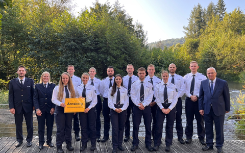 POL-HSK: Landrat Dr. Schneider begrüßt 37 neue Polizistinnen und Polizisten im Hochsauerlandkreis - Foto: presseportal.de