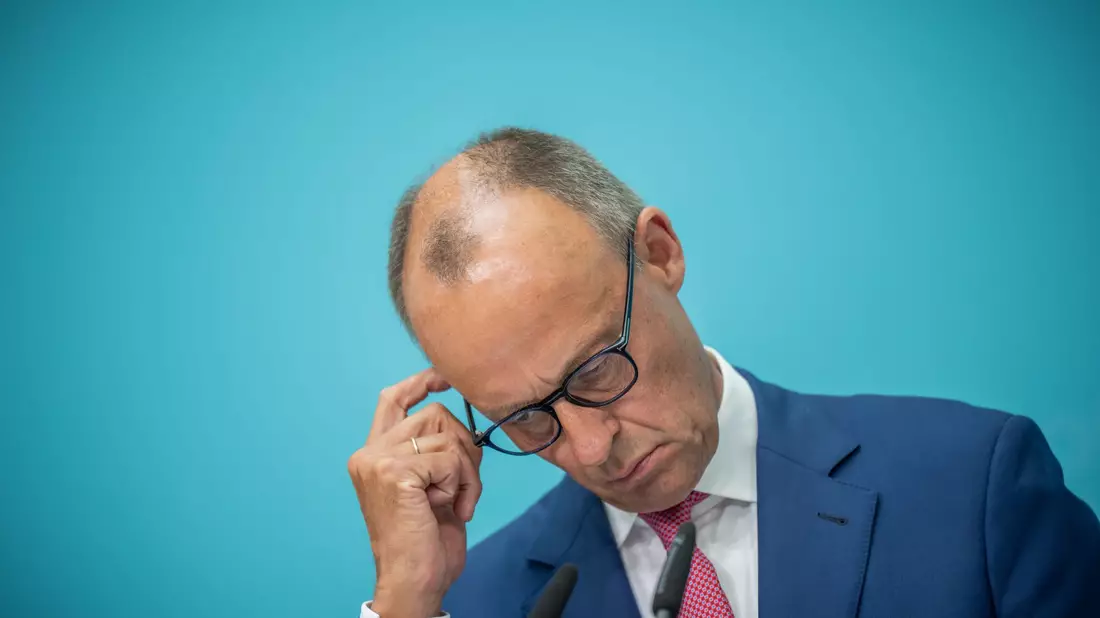 Eine Zusammenarbeit mit dem Bündnis Sahra Wagenknecht wird für CDU-Chef Friedrich Merz nicht unkompliziert. - Bild: Michael Kappeler/dpa