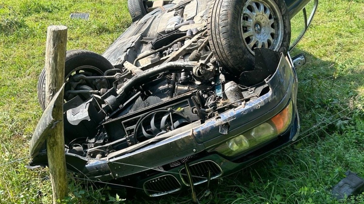 POL-PDKL: Pkw überschlägt sich - Foto: presseportal.de